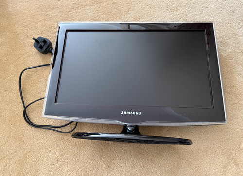 Samsung le19d450g1w hd - samsung, 19”