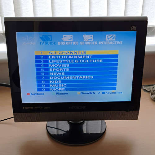 Hitachi 15in lcd - hitachi,