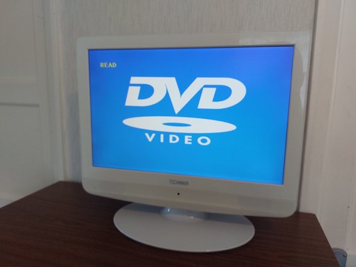 Technika white lcd - 19",