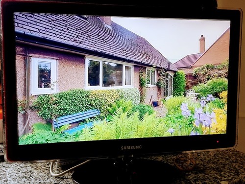 Samsung p2370hd inch lcd - lcd, tv